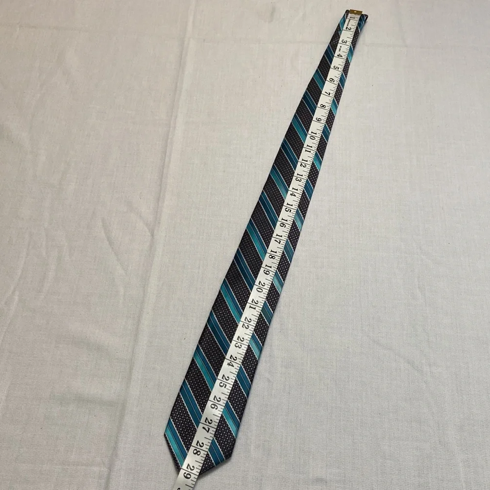 PRONTO UOMO COUTURE Handmade 100% Silk Mens Luxurious Dress Tie - Like New!